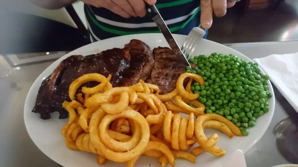 Menu_The Hollywood Bowl_Gillingham_image_9