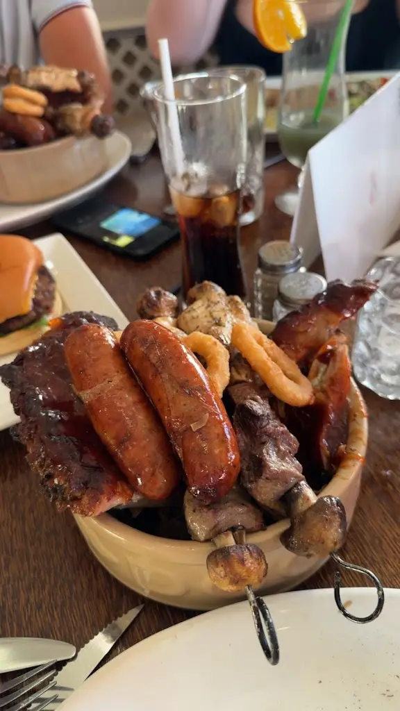 James Cragen_The Hollywood Bowl_Gillingham_review