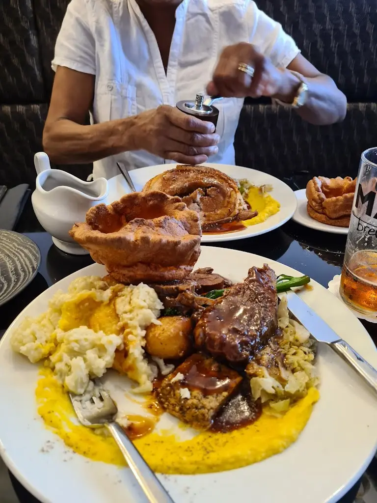 Menu_Avenue Tennis Restaurant_Gillingham_image_4