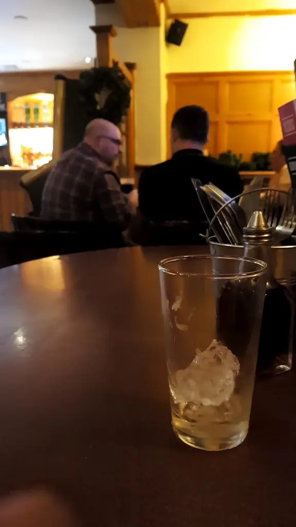 Honourable Pilot Cookhouse + Pub_Gillingham_slider_image_2