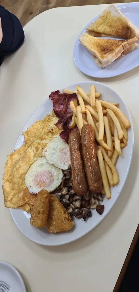 Menu_Chef's Delight 1 Cafe & Restaurant_Gillingham_imagen_9