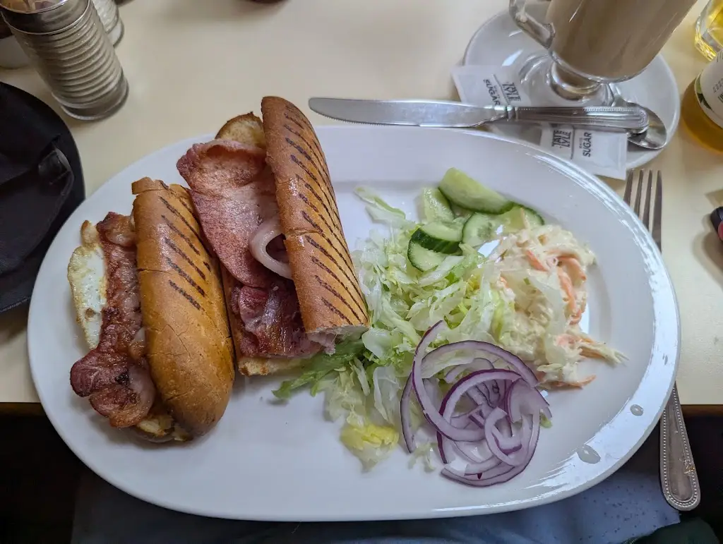 Chef's Delight 1 Cafe & Restaurant_Gillingham_slider_image_2