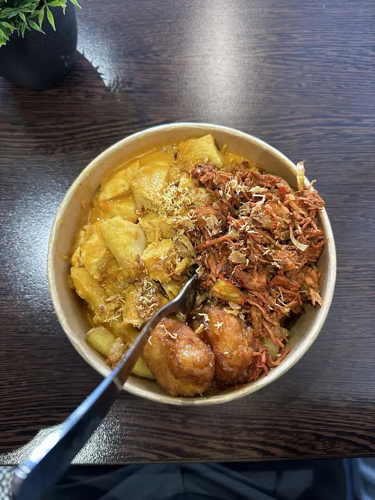 Rhyley B_Bollywood Box_Gillingham_review