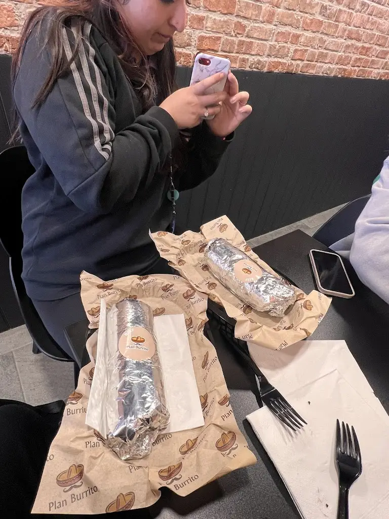 Kelly Ochonogor_Plan Burrito - Gillingham_Gillingham_review