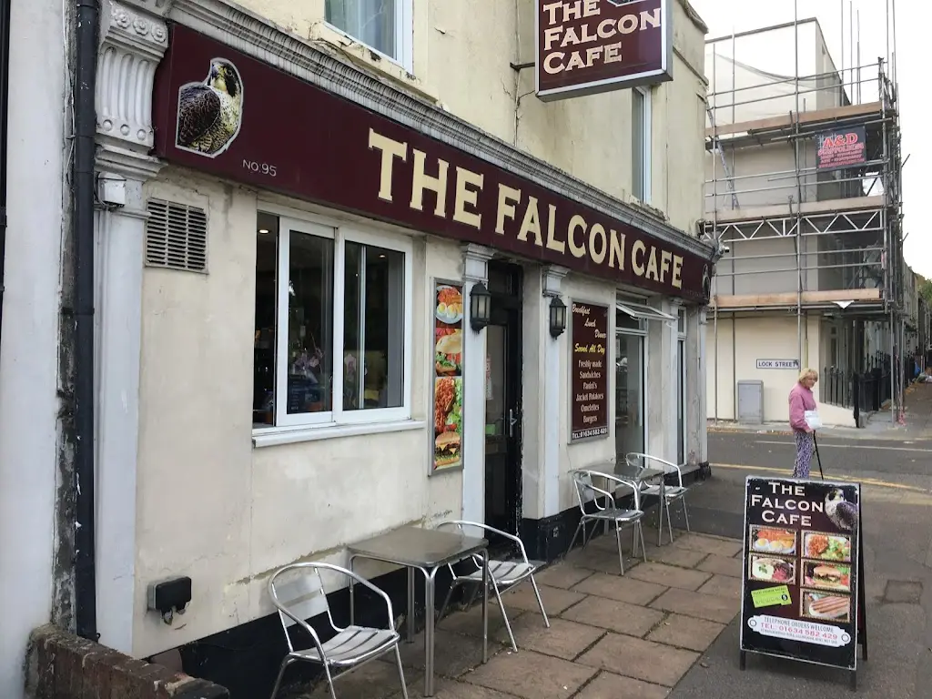 Falcon Cafe_Gillingham_slider_image_1