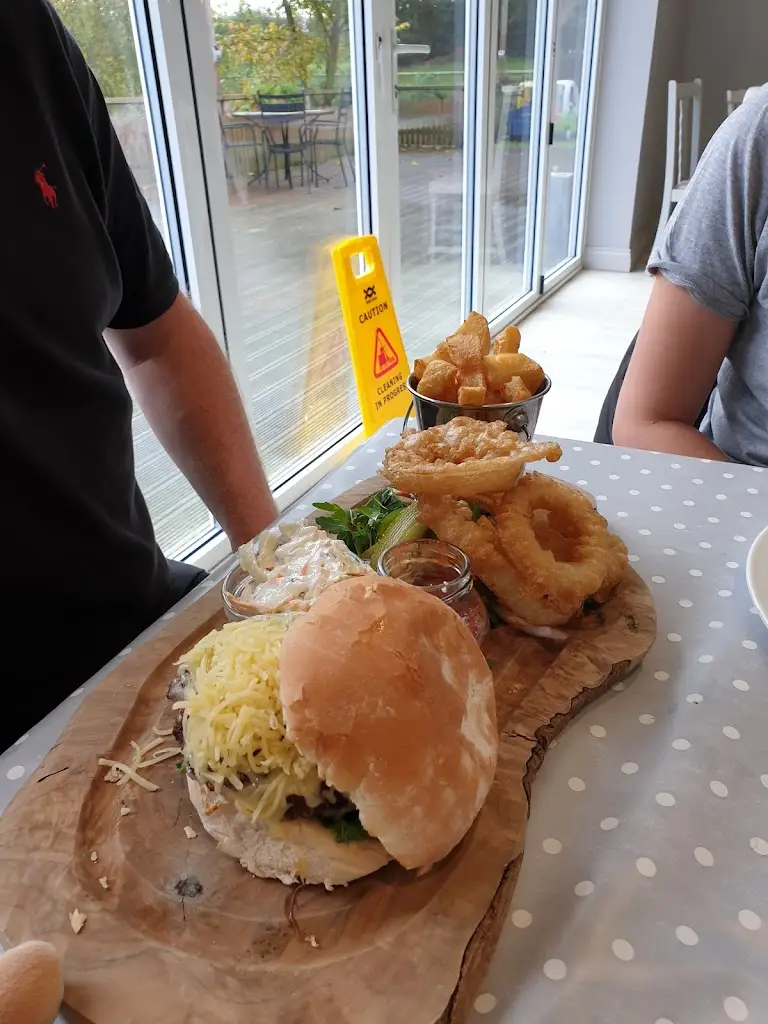 Menu_Torworth Lakes Limited_Babworth_image_8