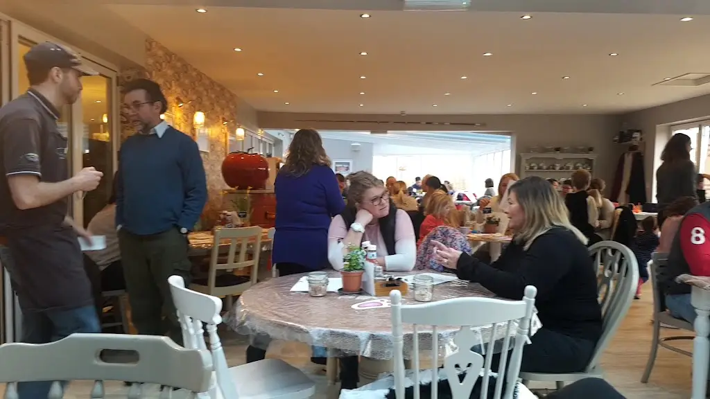 Torworth Lakes Limited_Babworth_slider_image_2