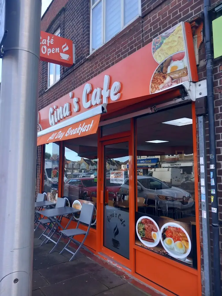 Ginas Cafe restaurant in Gillingham