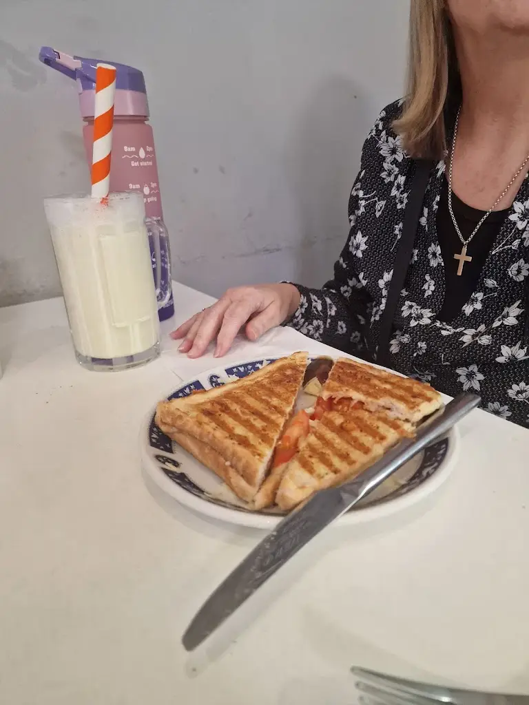 Menu_Karen's Diner_Gillingham_image_5