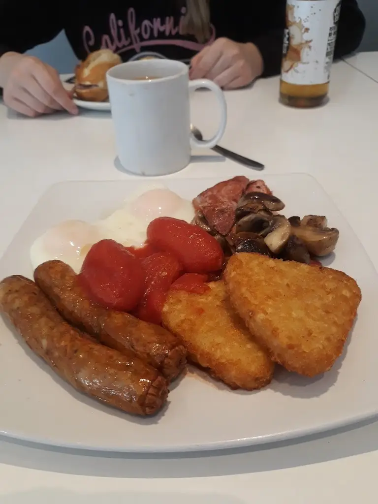 Menu_Karen's Diner_Gillingham_image_7