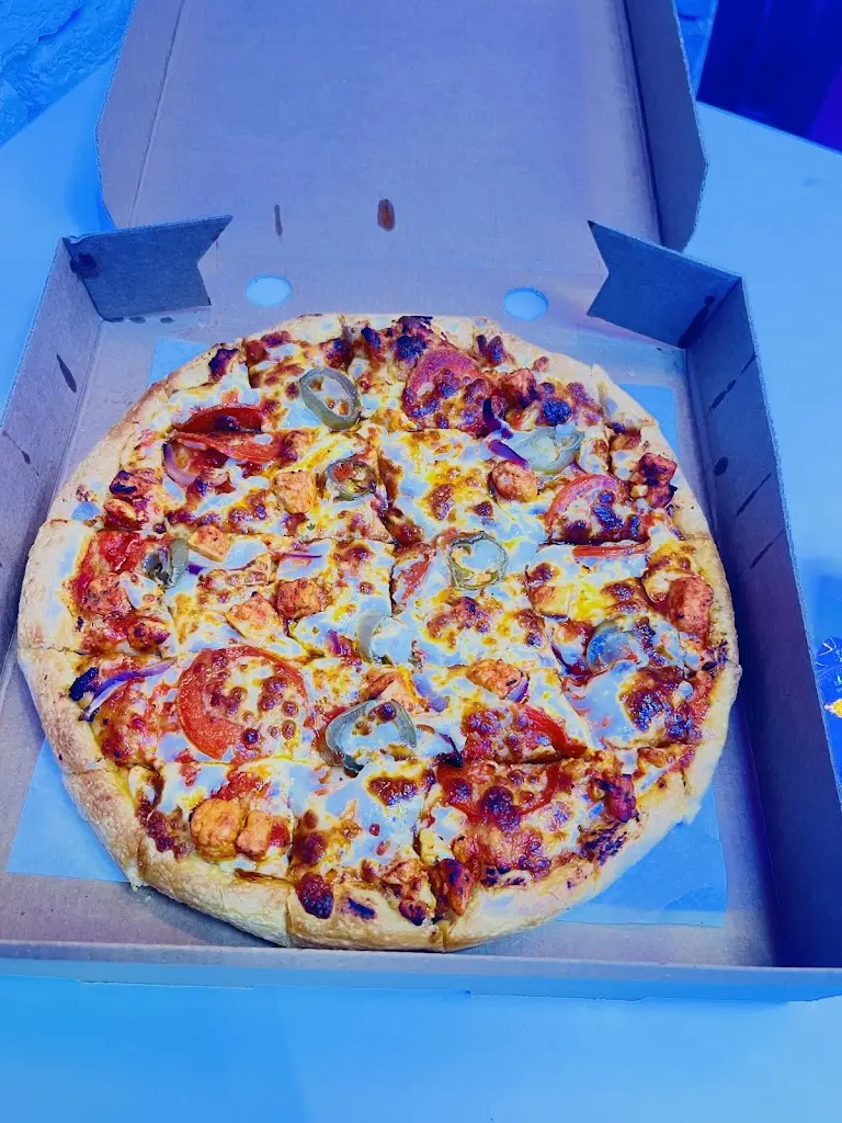 Dallas Chicken & Pizza - Gillingham_Gillingham_slider_image_2