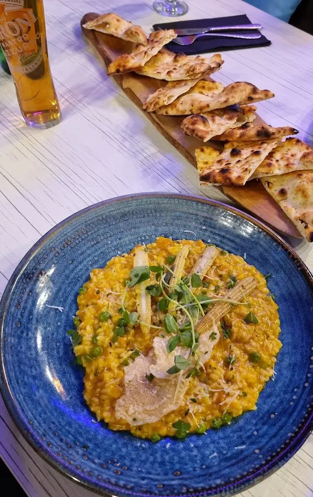 Lea_EUROPA GRAYS_Grays_review