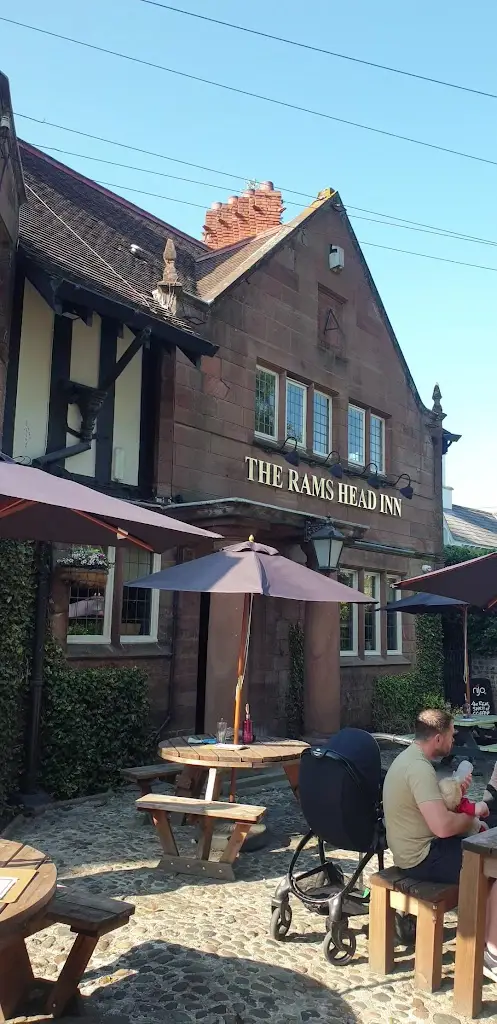 The Rams Head_Grappenhall_slider_image_2
