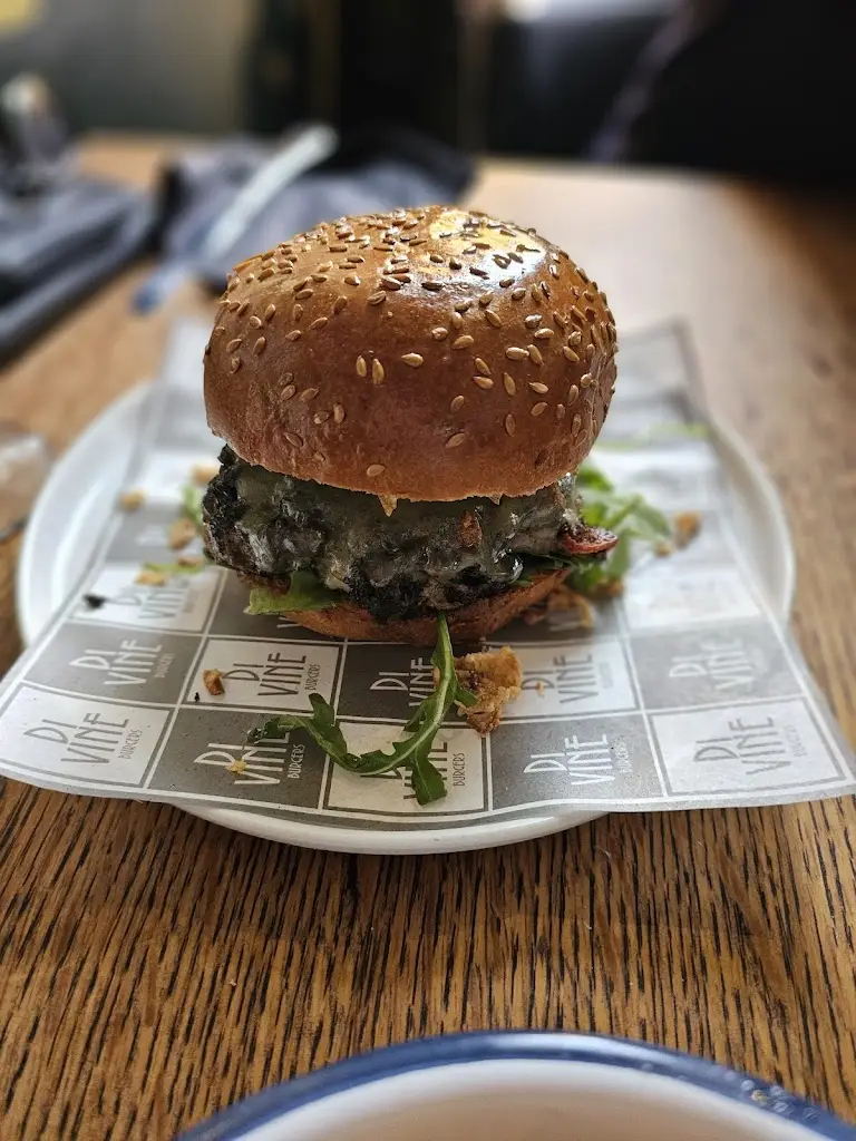 Sarah Graham_The Vine Bardfield_Great Bardfield_review