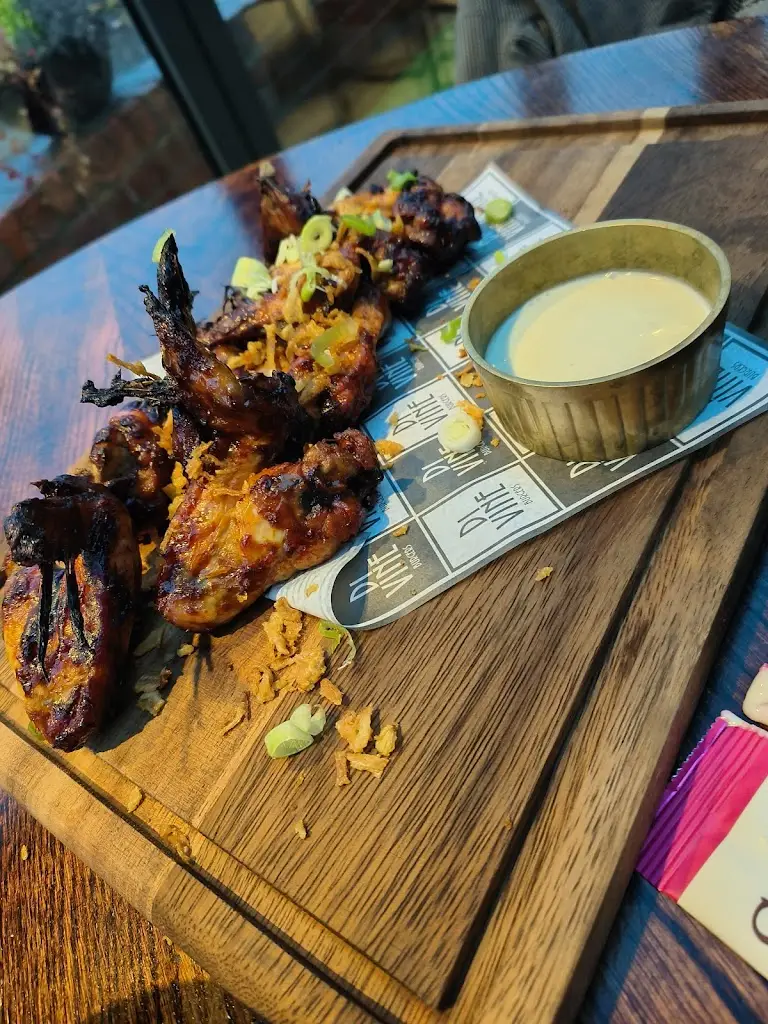 Georgia Townsend_The Vine Bardfield_Great Bardfield_review