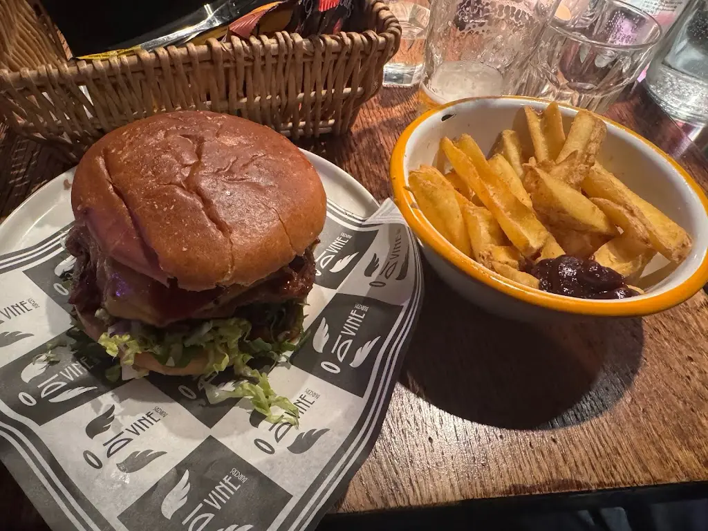 The Vine Bardfield_Great Bardfield_slider_image_3