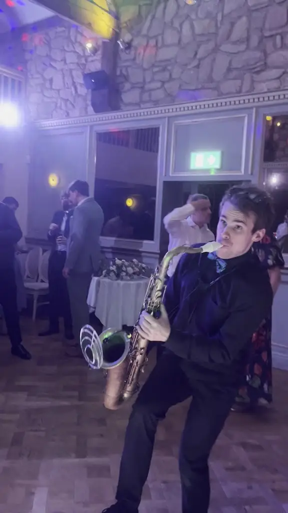 Tony Alphonse_The Manor_Greasby_Bewertung