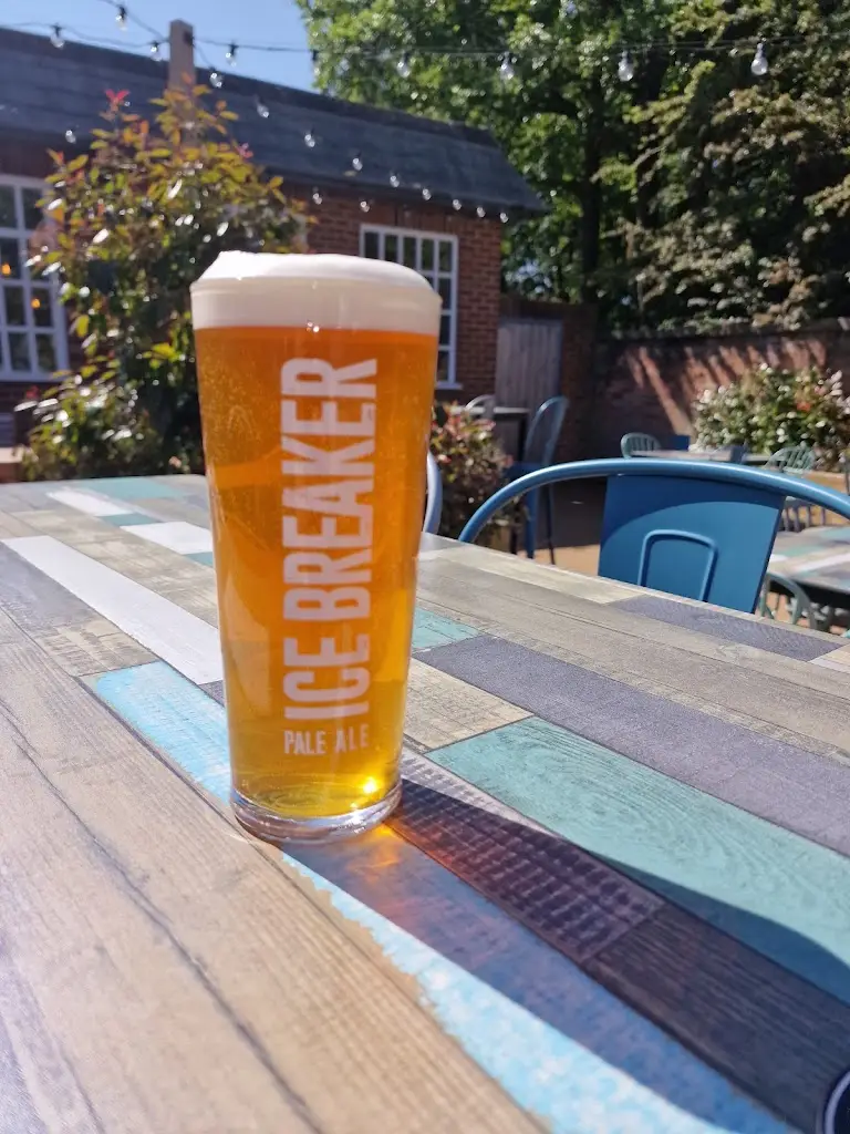 Menu_The Gravesberie Inn_Greasby_image_5