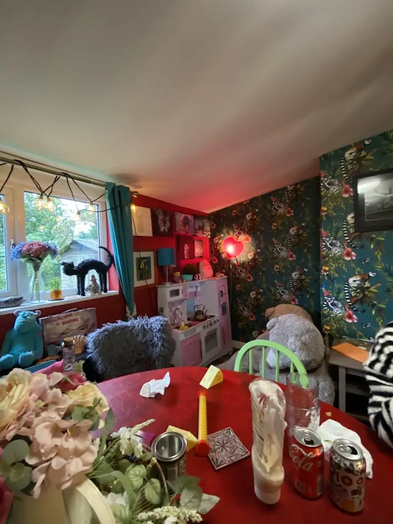 Ana Vaccaro_Wendy's Community Cafe & Juice Bar_Great Bedwyn_review