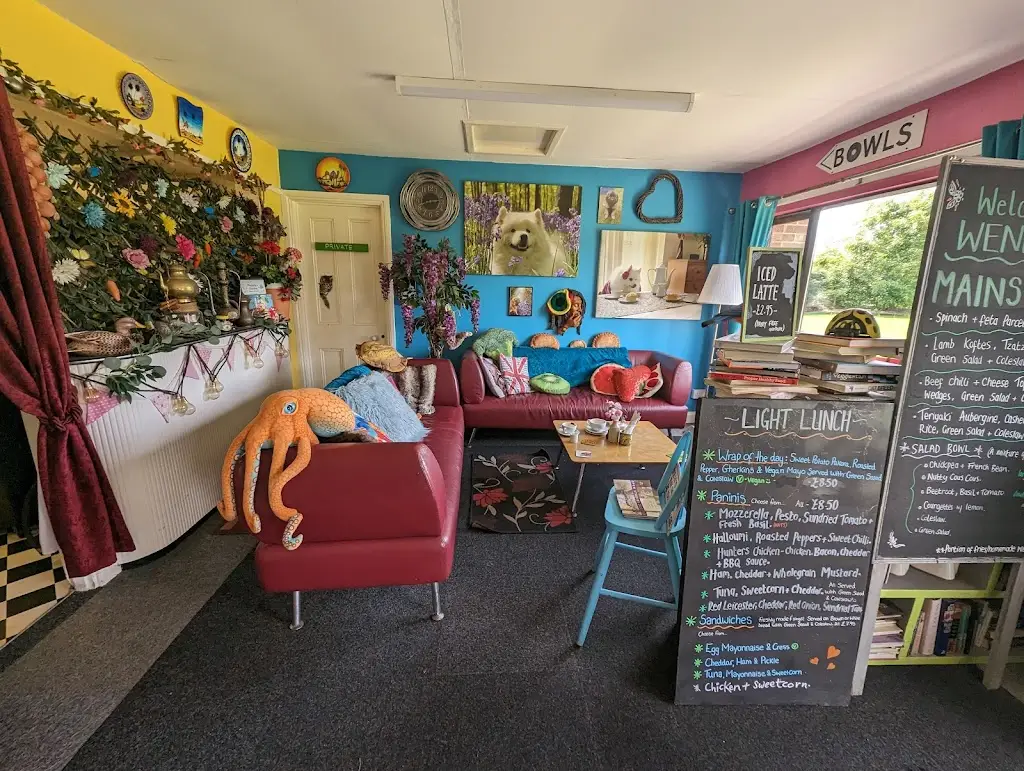 Wendy's Community Cafe & Juice Bar_Great Bedwyn_slider_image_3