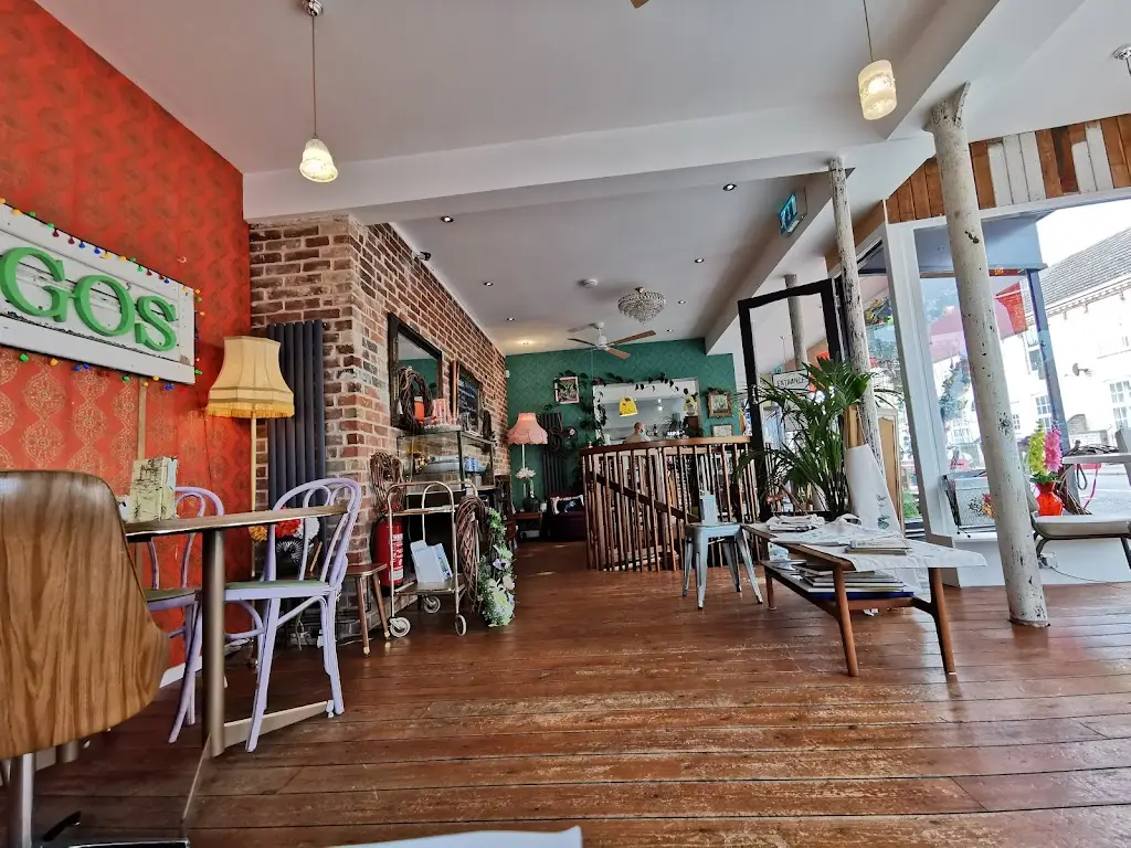 Roy Alexander_Margo's Lounge_Gorleston-on-Sea_review