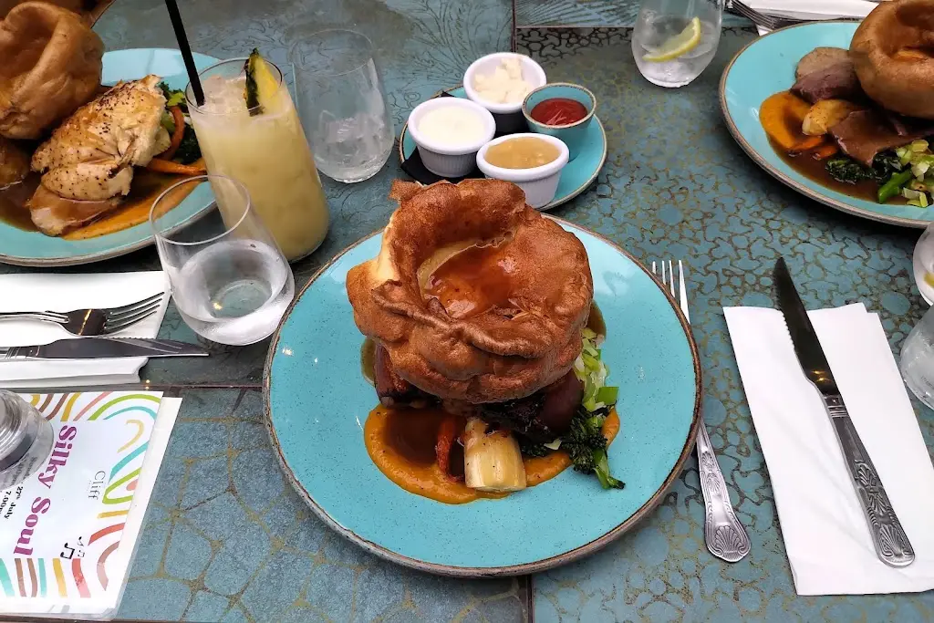 Matthew_The Cliff Restaurant, Bar & Grill_Gorleston-on-Sea_review