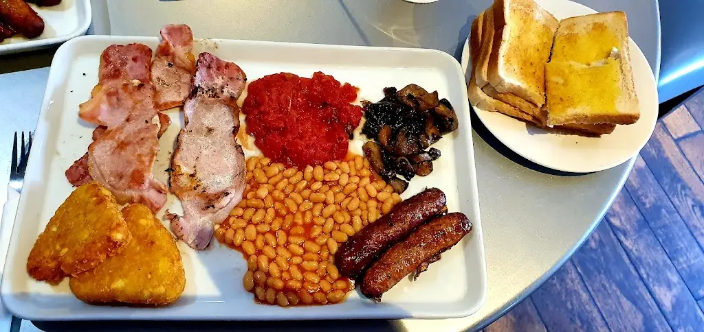 Jay Steels_Alberto's Bar & Bistro_Babworth_review