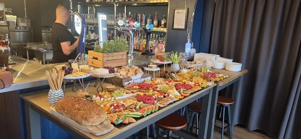 Arty’s_Gosport_slider_image_2