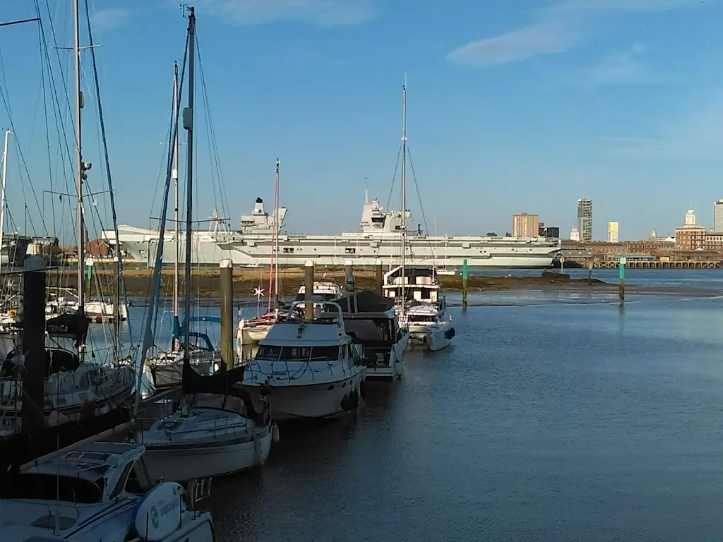 Arty’s_Gosport_slider_image_3