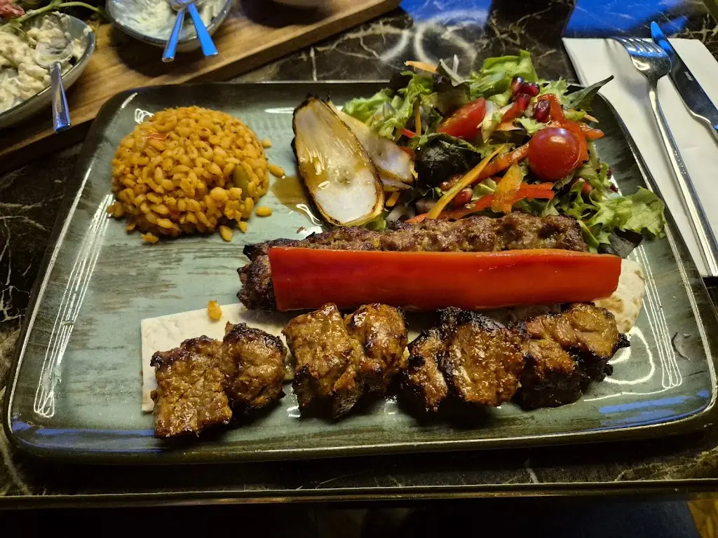 Menu_Lizz Restaurant_Gosport_image_4