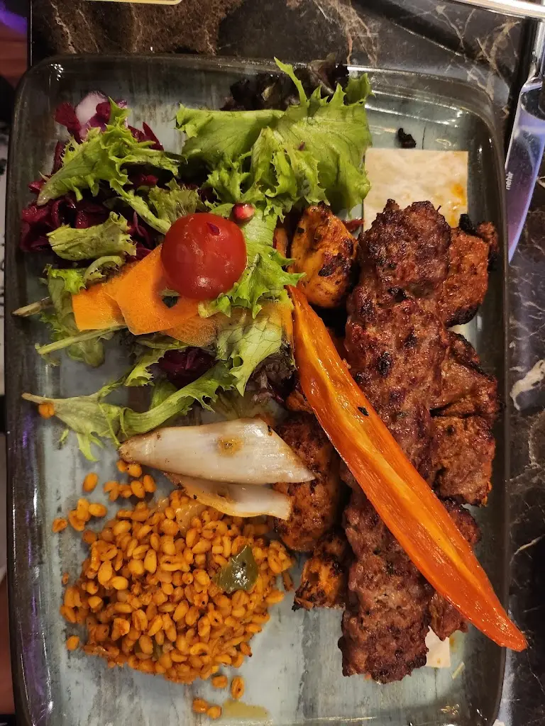 Lizz Restaurant_Gosport_slider_image_2