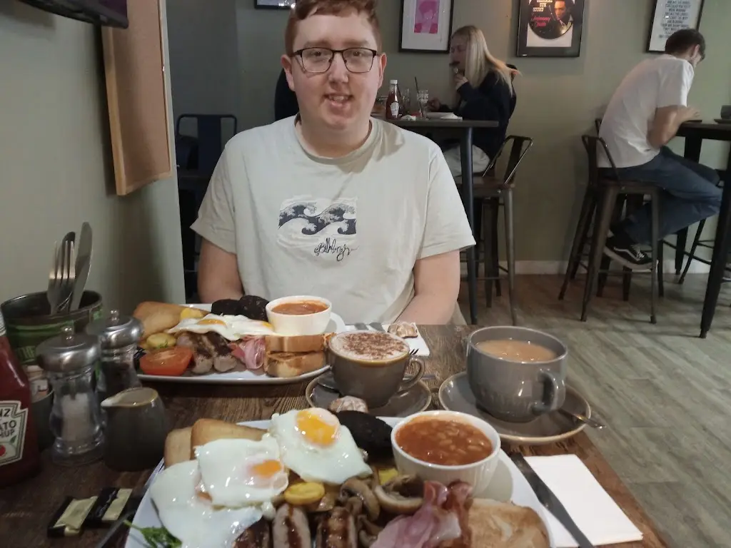 Trell!_Katies Vinyl Bar & Kitchen_Gosport_review