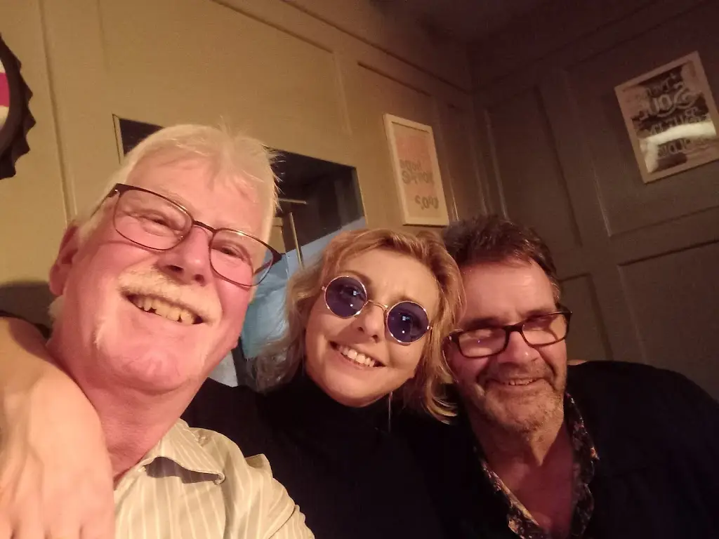 Ken Greatbatch_The Holly Bush_Alcester_review