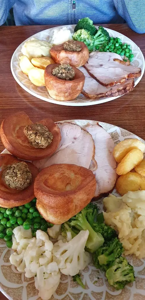 Menu_Castle_Goring-by-Sea_image_5