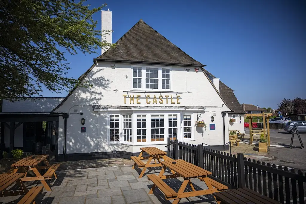 Castle_Goring-by-Sea_slider_image_3