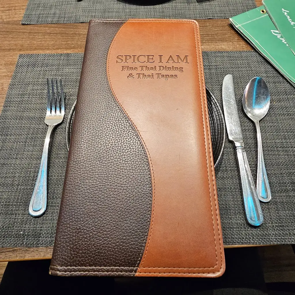 Alan_Spice I Am Worthing_Goring-by-Sea_recensione