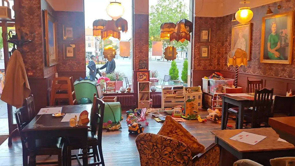 Rondo Lounge Restaurant in Babworth