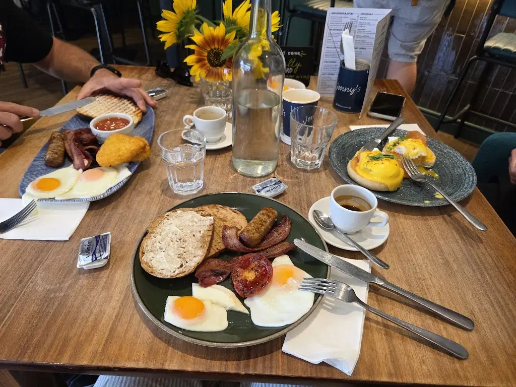 Jonny's Goring Bar & Kitchen_Goring-by-Sea_slider_image_3