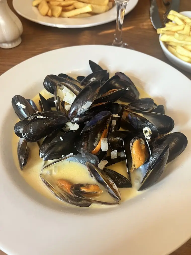 Richard Wright_The Fusilier Bar & Restaurant_Great Bentley_review