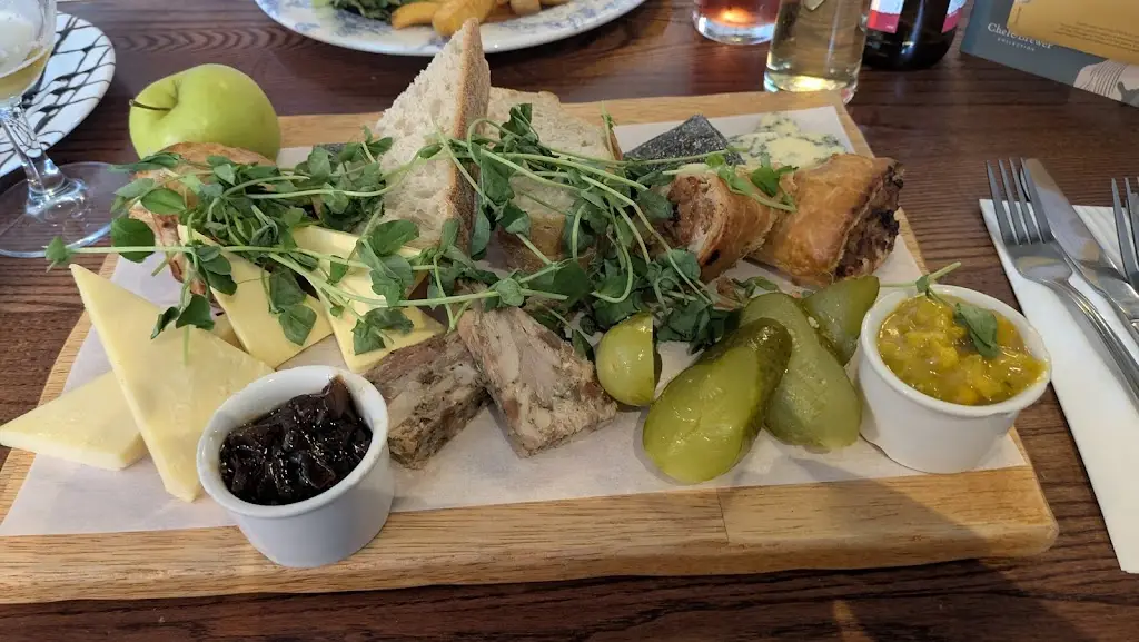 Simon Butler_Yews_Great Glen_review