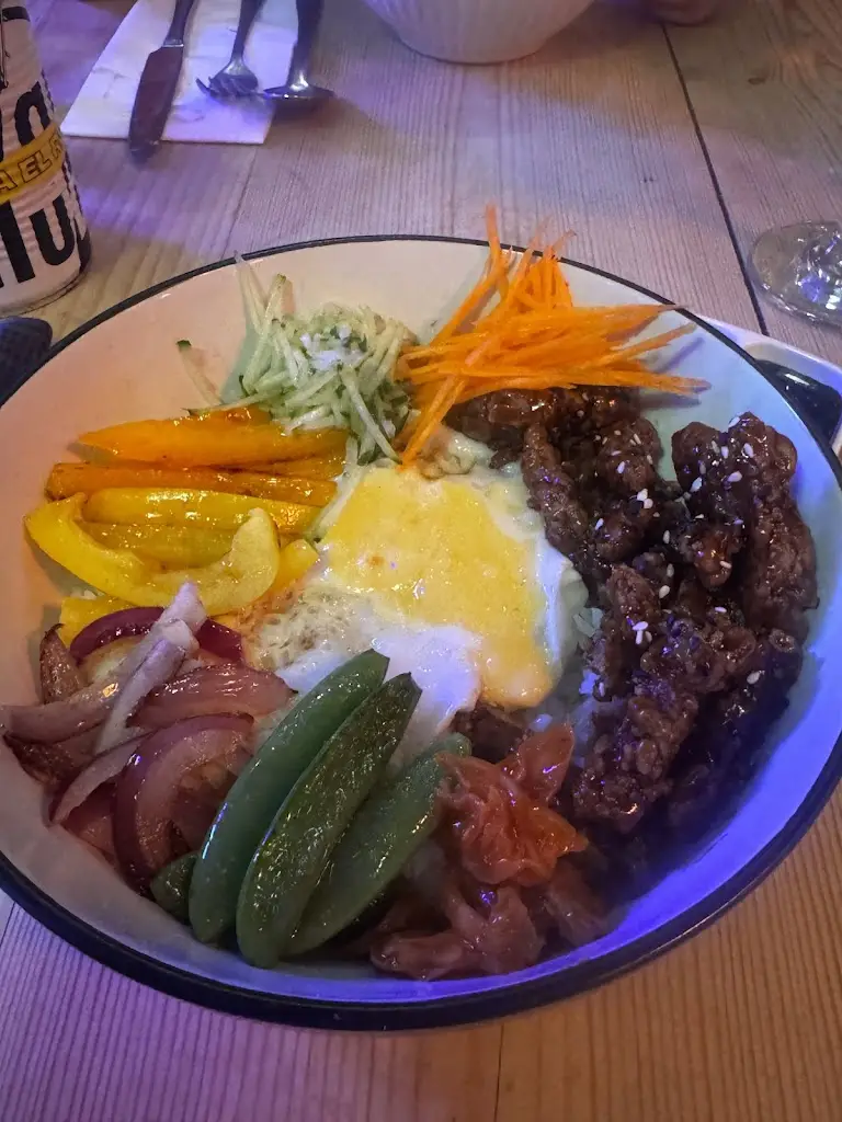 Ian Rochester_Bombos_Great Hanwood_review