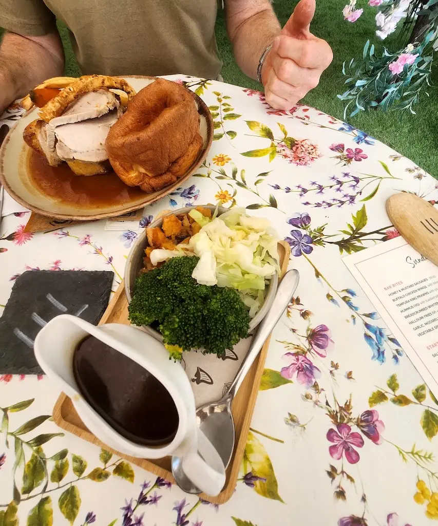 D J_The Angel & Harp_Great Dunmow_review