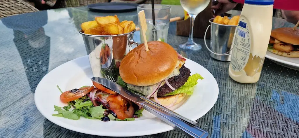 Menu_The Cowdray Arms_Balcombe_image_9