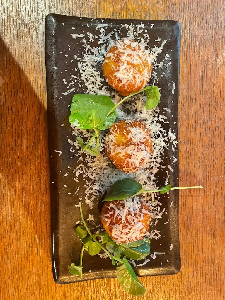 Lee Parker_The Cowdray Arms_Balcombe_review