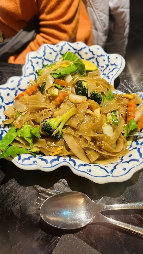 Vijay Patel_The Plough Leatherhead_Great Bookham_review