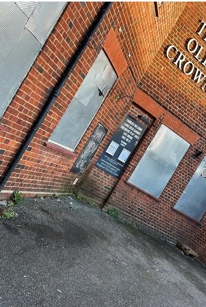 Elena Eveleigh_The Old Crown_Great Bookham_review