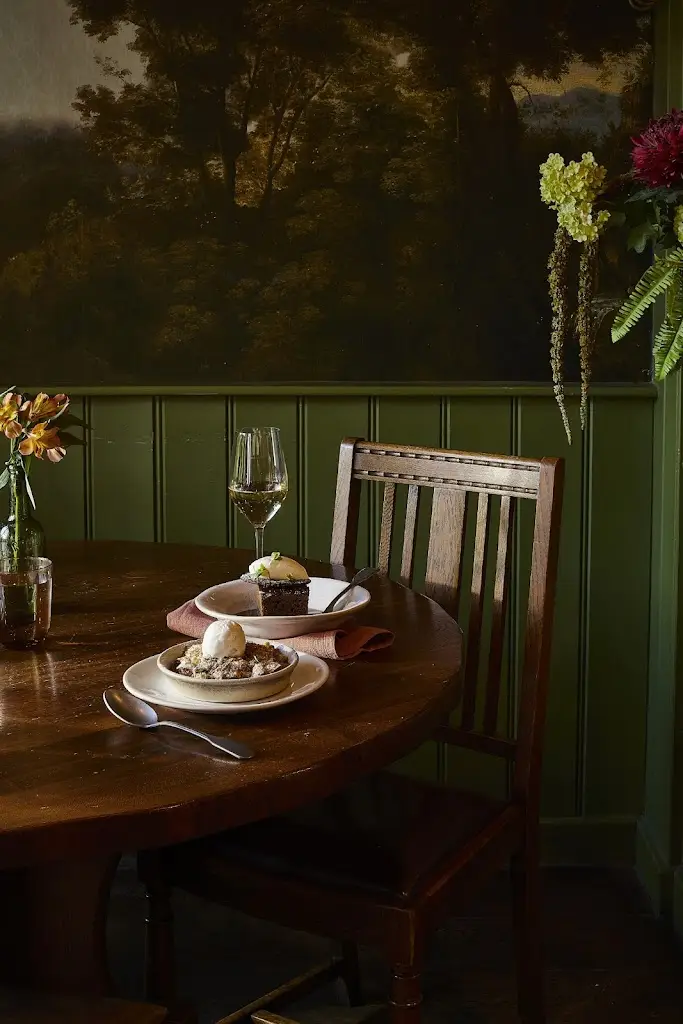 The Old Crown_Great Bookham_slider_image_1