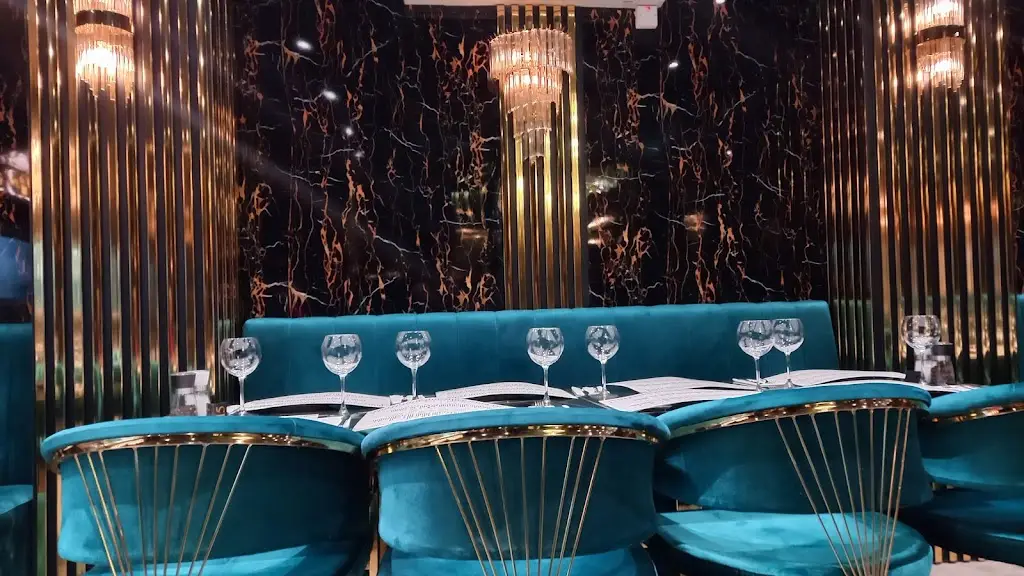 Han Kitchen Restaurant_Great Bookham_slider_image_3