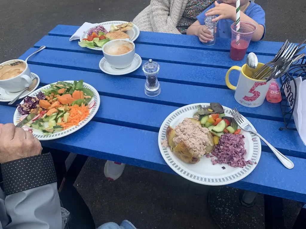 Danielle Grufferty_Courtyard Restaurant_Great Bookham_review