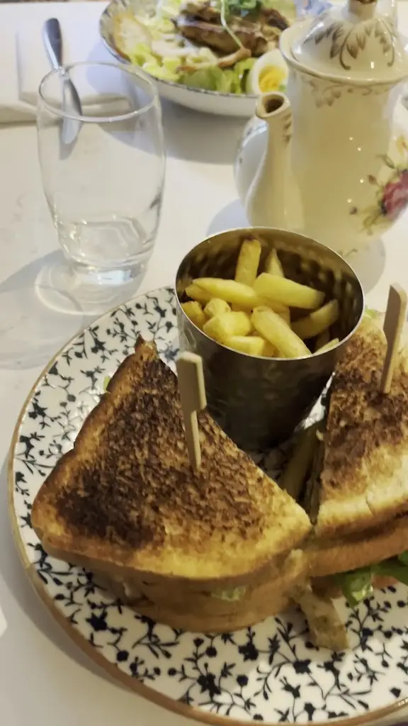 Harry's Bar & Kitchen_Great Horwood_slider_image_2